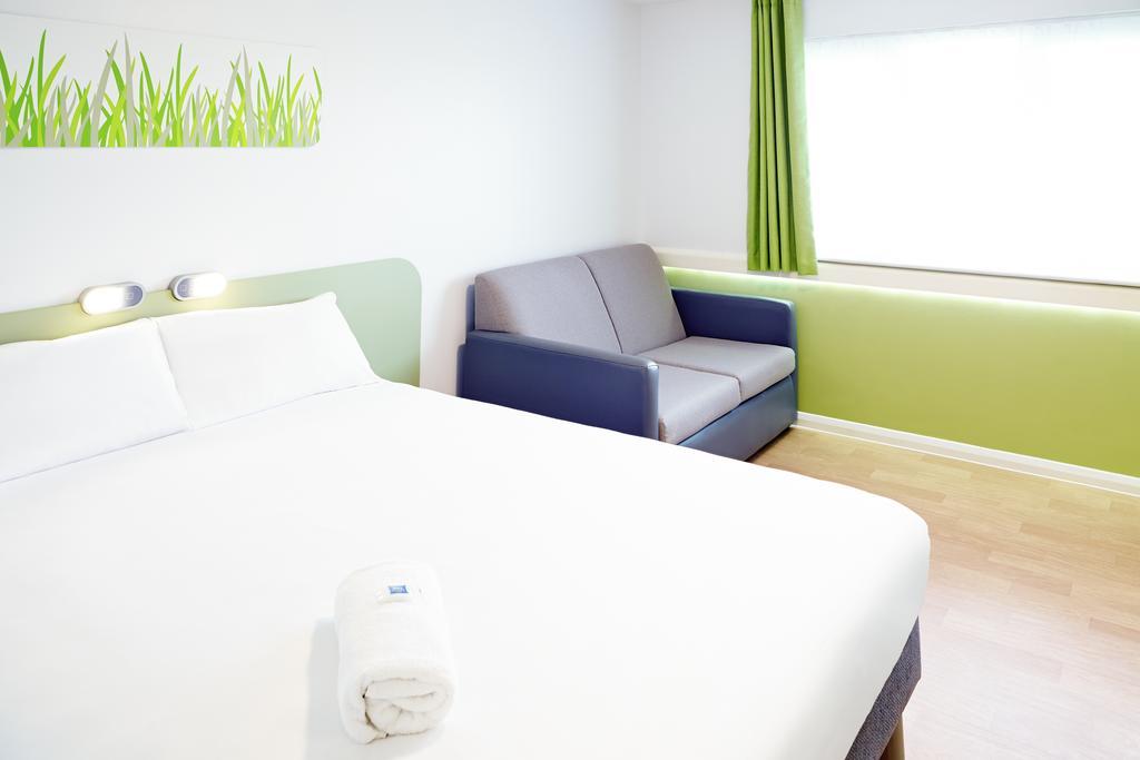 Warrington Motel, J20 M6 Lymm Services Rom bilde